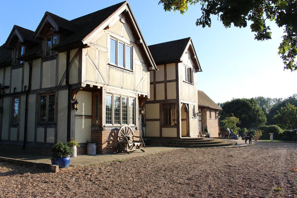 Oakwrights Apartamento Terling Exterior foto